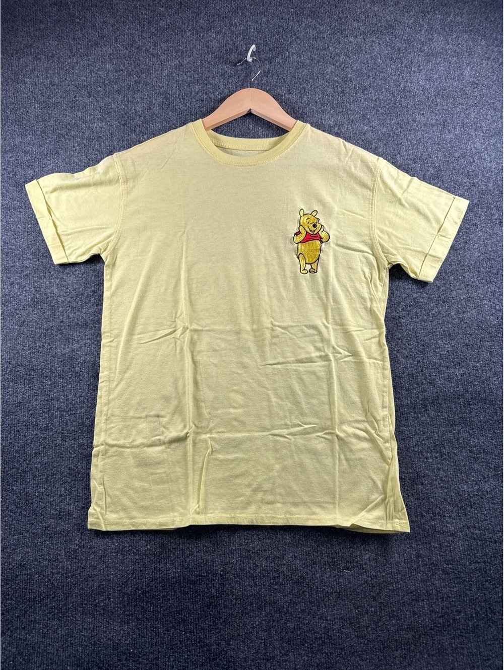 Disney Winnie the Pooh Friends Yellow Graphic T-Shirt Kids S 3-5 Eeyore Tigger